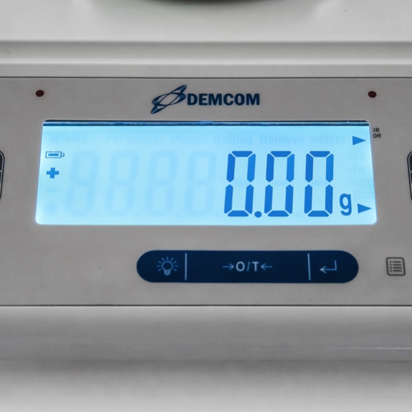 лабораторные весы dl-6000 платформа 200х200 мм ДЭМКОМ